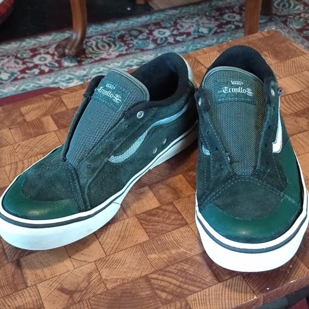 Vans 6.5 Tony Trujillo women's skater shoes